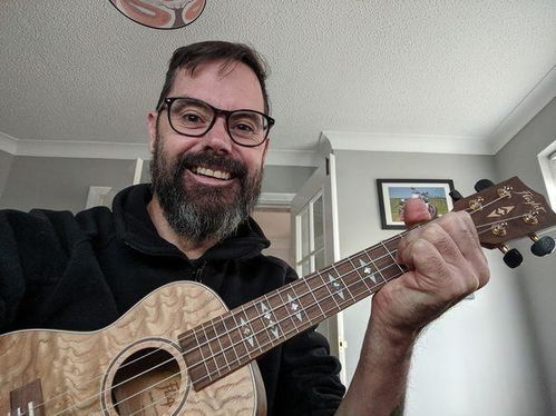 演员岳红的前老公是谁 演员岳红的前老公是谁